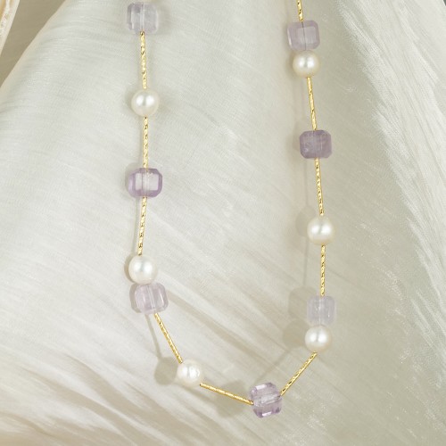 アメジストとパールの軽やかネックレス 即納品 (C)（1週間発送） アメジストとパールの軽やかネックレス 即納品 (C)（1週間発送