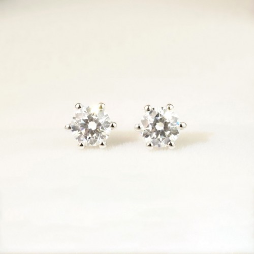 クラシックソリティアピアス（ステンレスポスト）即納品 (C)（1週間発送） クラシックソリティアピアス（ステンレスポスト）即納品 (C)（1