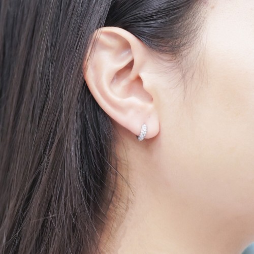 ラウンドパヴェフープピアス E171H25929-W（4週間発送） ラウンドパヴェフープピアス E171H25929-W（4週間発送） | ピアス