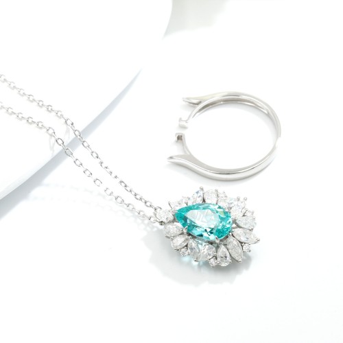 ⭐︎【高級】トルマリン ペンダントトップ k18 4.23g わずらわしい 